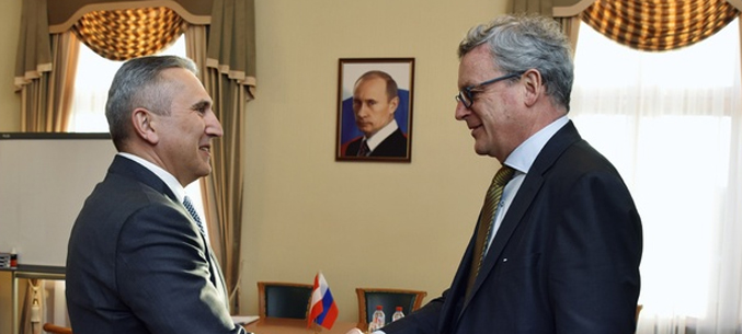 Австрийский посол провел переговоры с главой Тюменской области