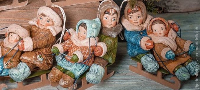 Архангельские куклы и елочные игрушки разъезжаются по всему миру
